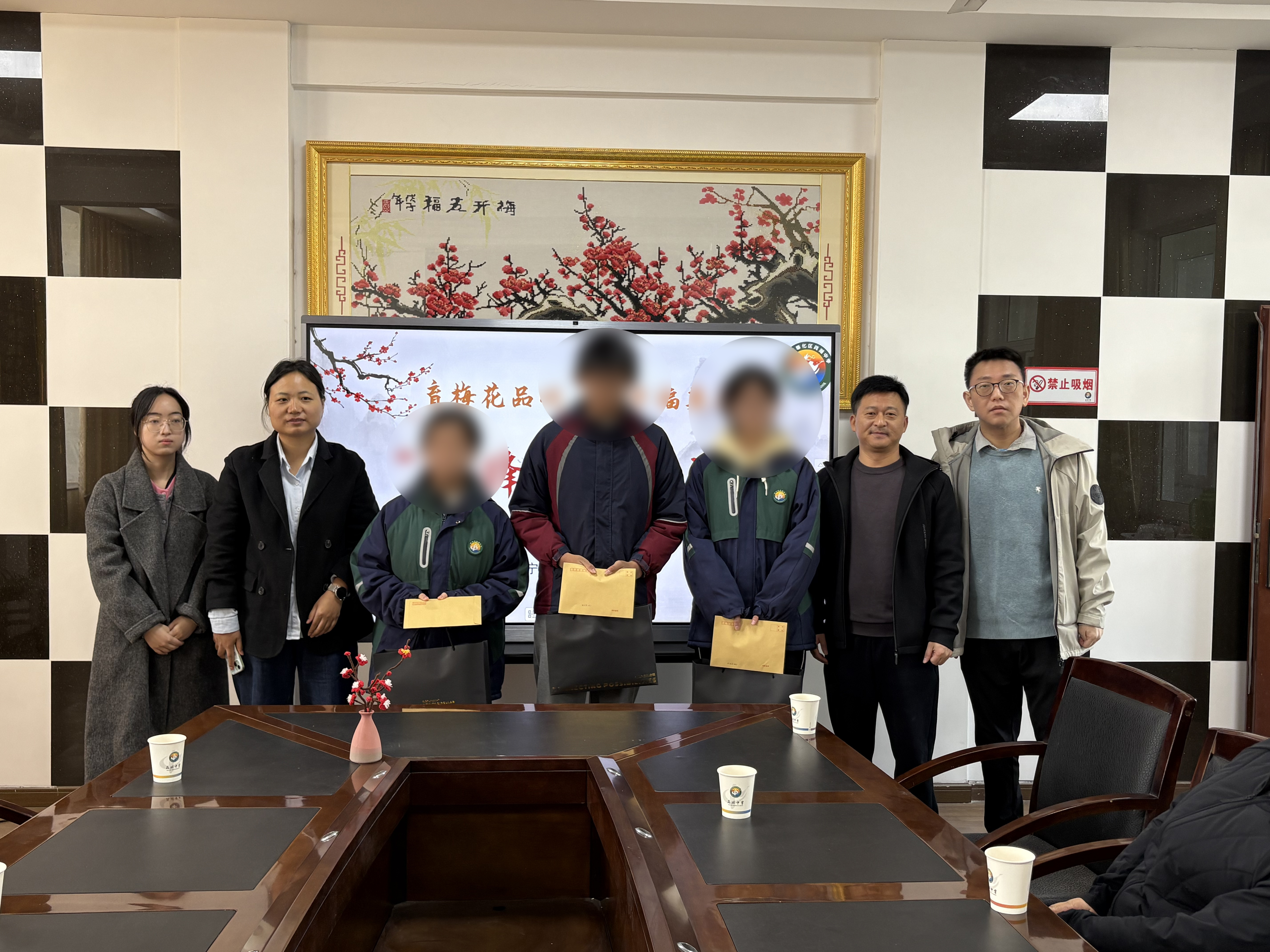 “莼湖扬帆·坚锋筑梦”2025 年度宁波市奉化区莼湖中学爱心助学公益活动